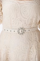 فستان دانتيل بيج فاتح