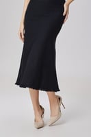 تنورة صوف ناعم اسود