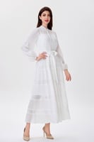 فستان قطن اوف وايت بكلف الدانتيل