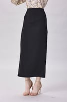 تنورة مقلم اسود ميدي