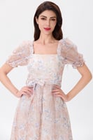 فستان اورغنزا بنقشة الورود