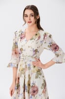 فستان كتان ناعم مع حزام عريض