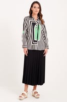 بلوزة ساتين