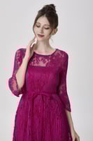 فستان فوشي خامة الدانتيل الانيقة