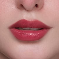 لوكا مرطب الشفاه لون كرزي 02