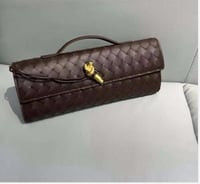 شنطة بوتيغا إنترتشياتو البنية — طراز فاخ