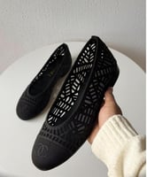 حذاء شانيل بَليرينا ليز تول كروشيه – Chanel Ballet