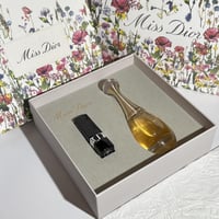 طقم عطر جادور + روج دبور 999