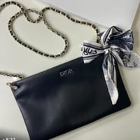 شنطه ديور مع سكارف وميداليهVIP - GHW