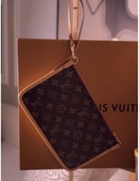 شنطه لويس فيتون