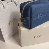 شنطة مكياج ديور جينز Dior jeans makeup bag