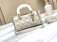 حقيبة ديور Lady dior 22 cm