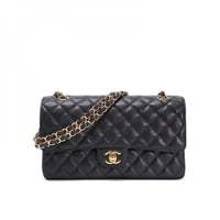 شنطة شانيل كلاسيك كافيار 25 سم - أسود وذهبي