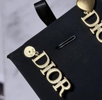 حلق ديور مختوم . شامل الملحقات والورده