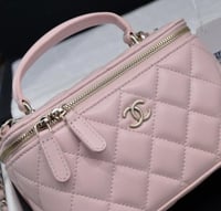 شنطة شانيل باودر بنك 17cm