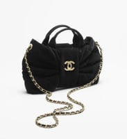 شنطه شانيل فيانتي اسود مقاس 19