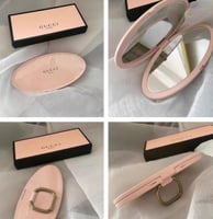 مرايا قوتشي بيضاوي مع ستاند