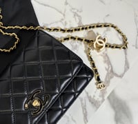 شنطه شانيل كلاسيك شامل الملحقات