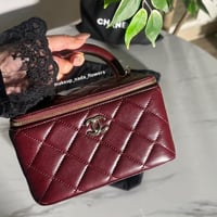 شنطة شانيل لون برغندي