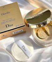 بودرة ديور الذهبيه