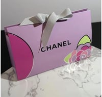 كيس شانيل للهدايا