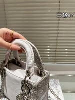 شنطة ميني رويال وردي �