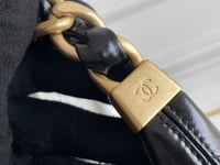 شنطة شانيل 24A مقاس 22 سم شامل الملحقات