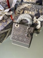 شنطة ميني رويال سوداء �