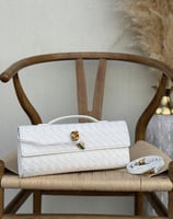 شنطة بوتيغا إنترتشياتو البنية — طراز فاخ