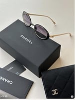 : نظارة CHANEL Oval – اللون الأسود