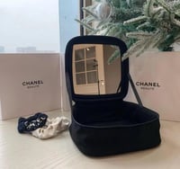 شنطة ميكب شانيل