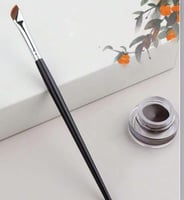 فرشاه لاينر