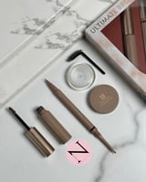 مجموعة الحواجب روز بيري