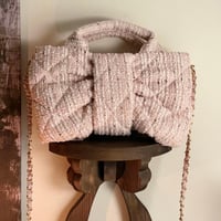 حقيبة شانيل مبطنة بسلسلة ذهبي