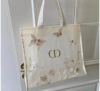 شنطه من ديور بيوتي الجديدة - Dior