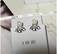 حلق ديور لولو فضي شامل الملحقات