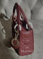 ليدي ديور ميديم ماروني