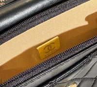 شنطه شانيل كلاسيك شامل الملحقات