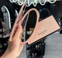 مرايا قوتشي بيضاوي مع ستاند