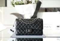 شانيل كلاسك مديم مقاس25cm لامب لذر هارد وير فضي