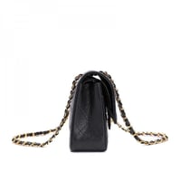 شنطة شانيل كلاسيك كافيار 25 سم - أسود وذهبي