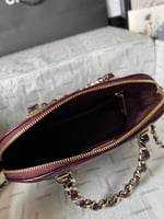 شنطة شانيل لون برغندي