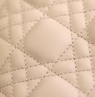 حقيبة ديور Lady dior 22 cm