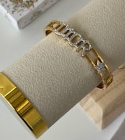 سوارة ديور مع الملحقات