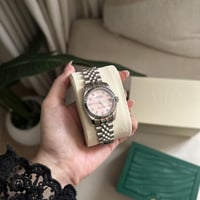 ساعة رولكس مينا وردي فصوص مقاس 30