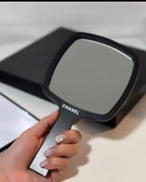 مرايه انيقه شانيل مع البوكس