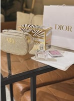 شنطة ديور اصدار محدود شامل التغليف و المنتجات