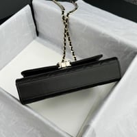 شنطة كافيار كلاسيك اسود – مقاس 20