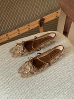 حذاء Gucci فلات مزخرف – GG كريستال بيج