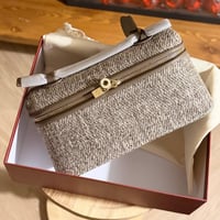 شنطة لورو بيانا قماش